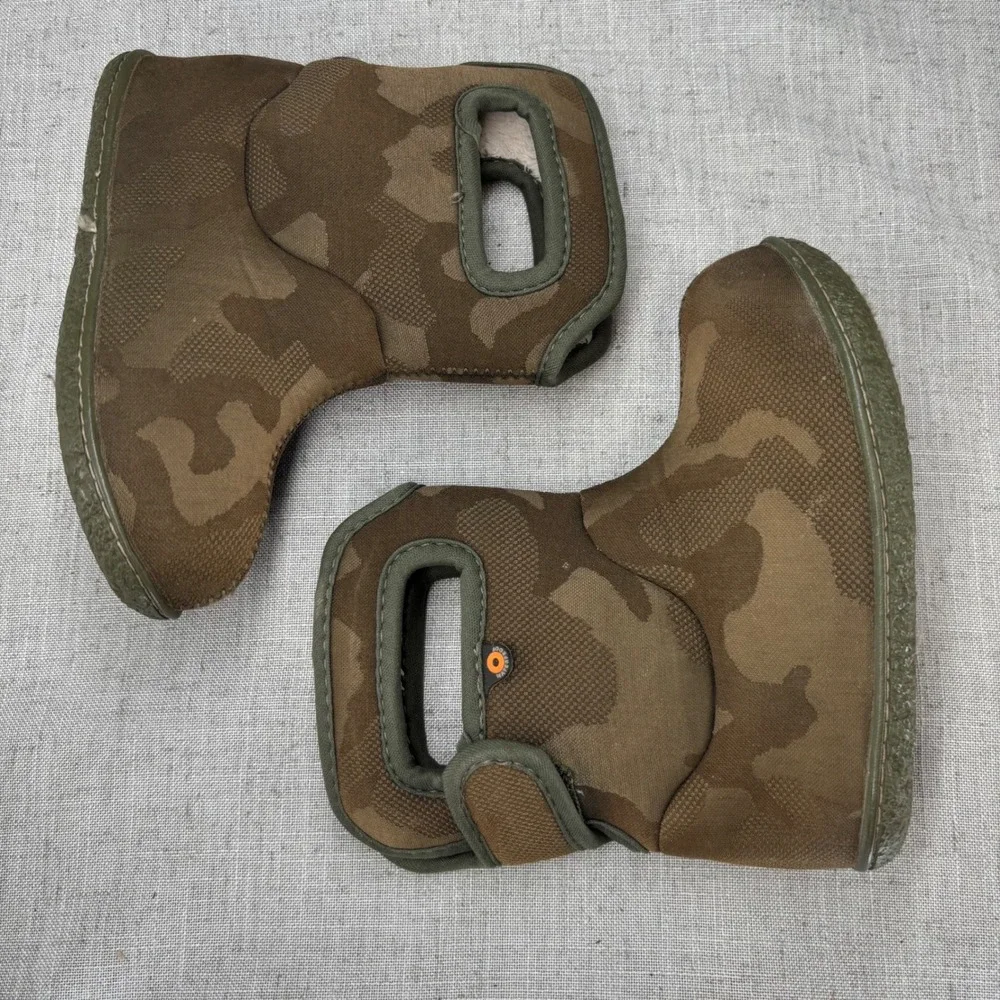 Bogs Baby Boots Camo Brown Olive Green Waterproof Winter Boots Toddler Size 8